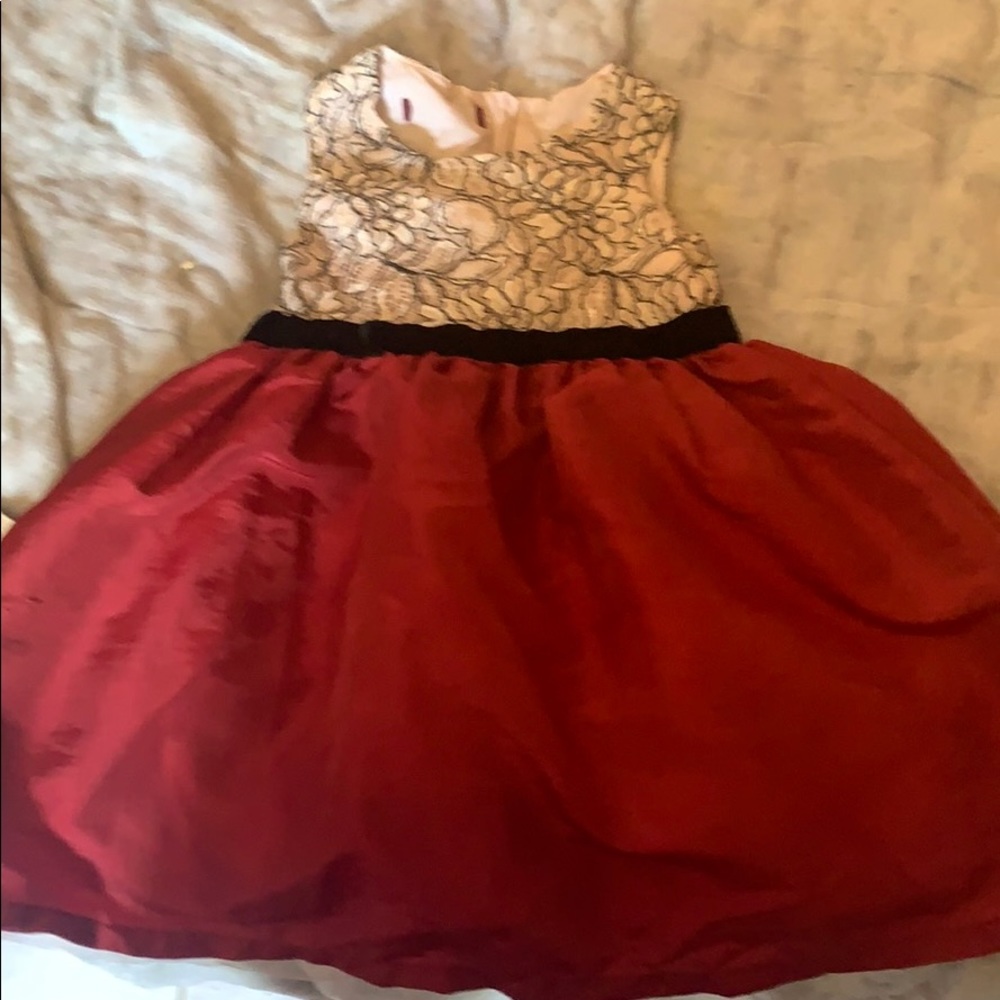 Dress for age 3-4.